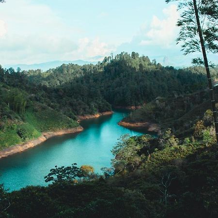 Cabanas Refugio Himalaya Guatapé Exteriör bild