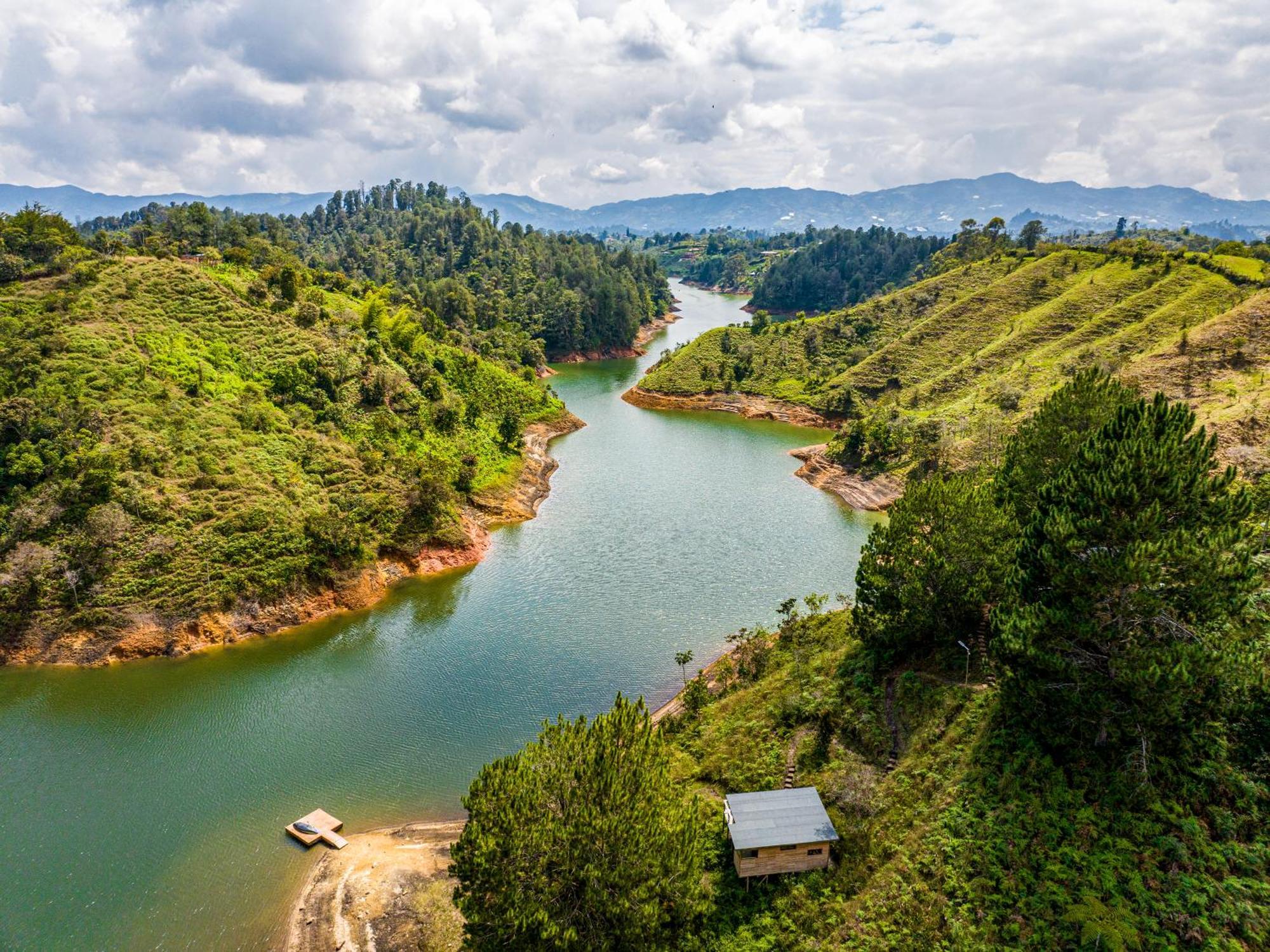Cabanas Refugio Himalaya Guatapé Exteriör bild