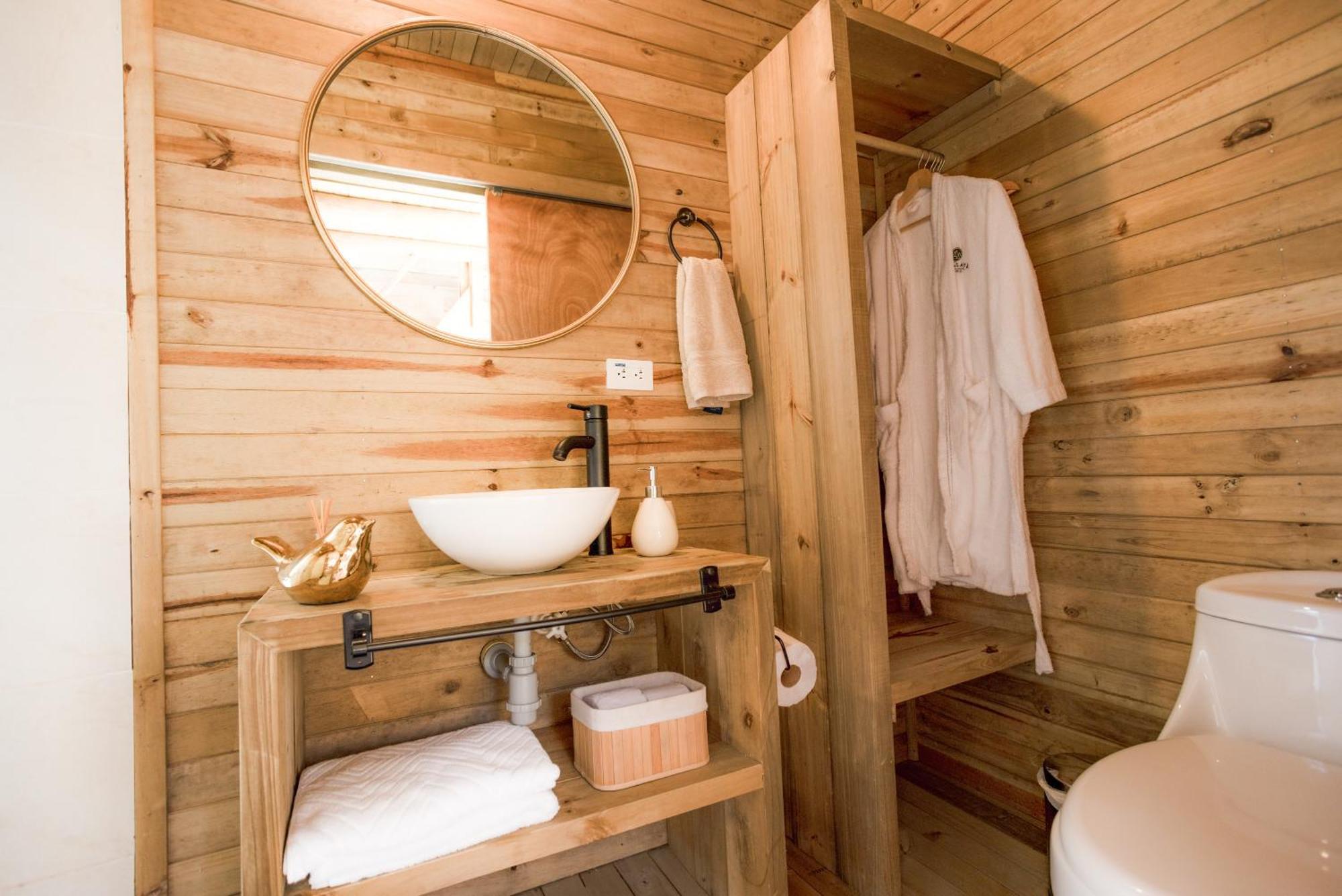 Cabanas Refugio Himalaya Guatapé Exteriör bild