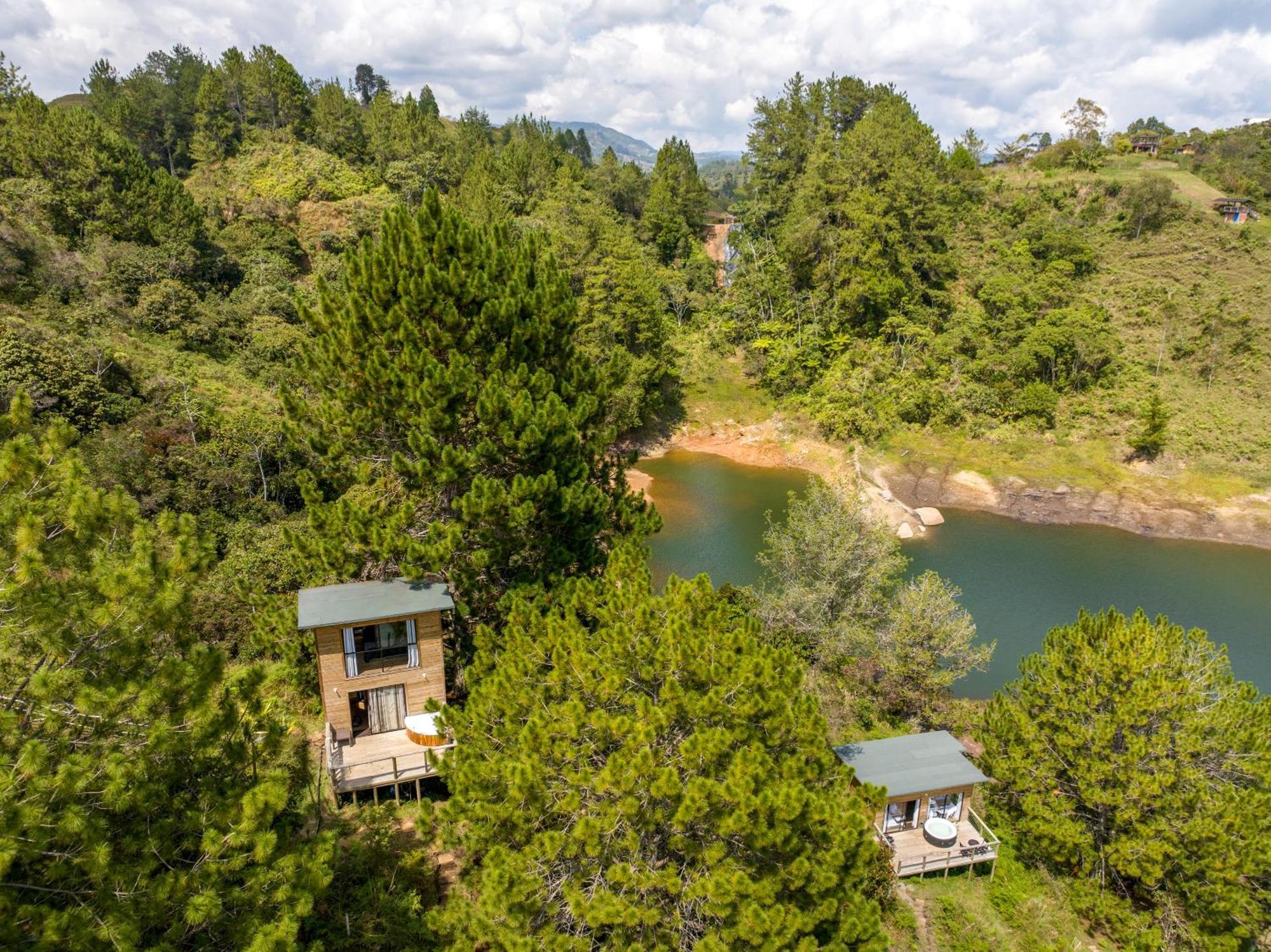 Cabanas Refugio Himalaya Guatapé Exteriör bild