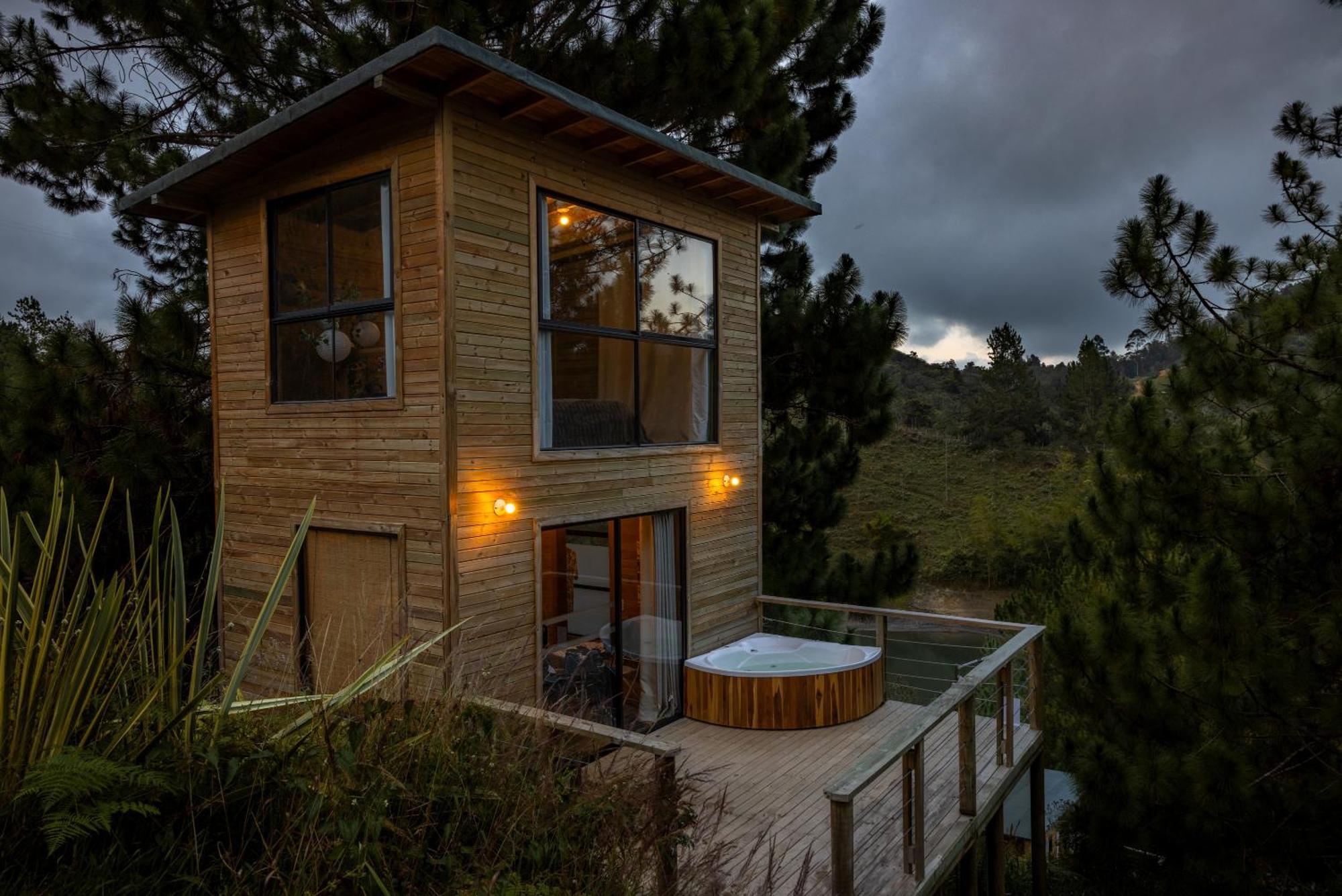 Cabanas Refugio Himalaya Guatapé Exteriör bild