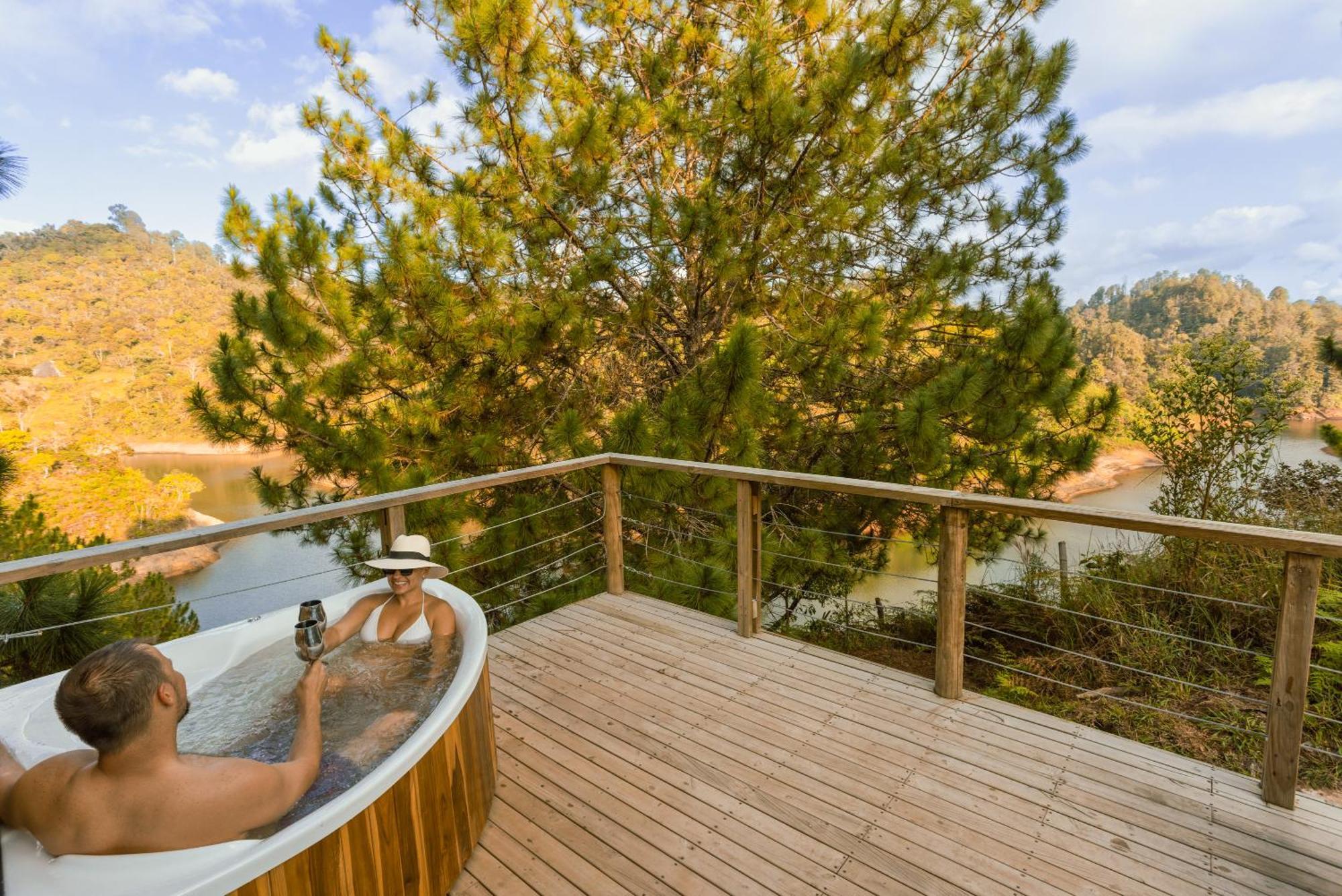 Cabanas Refugio Himalaya Guatapé Exteriör bild