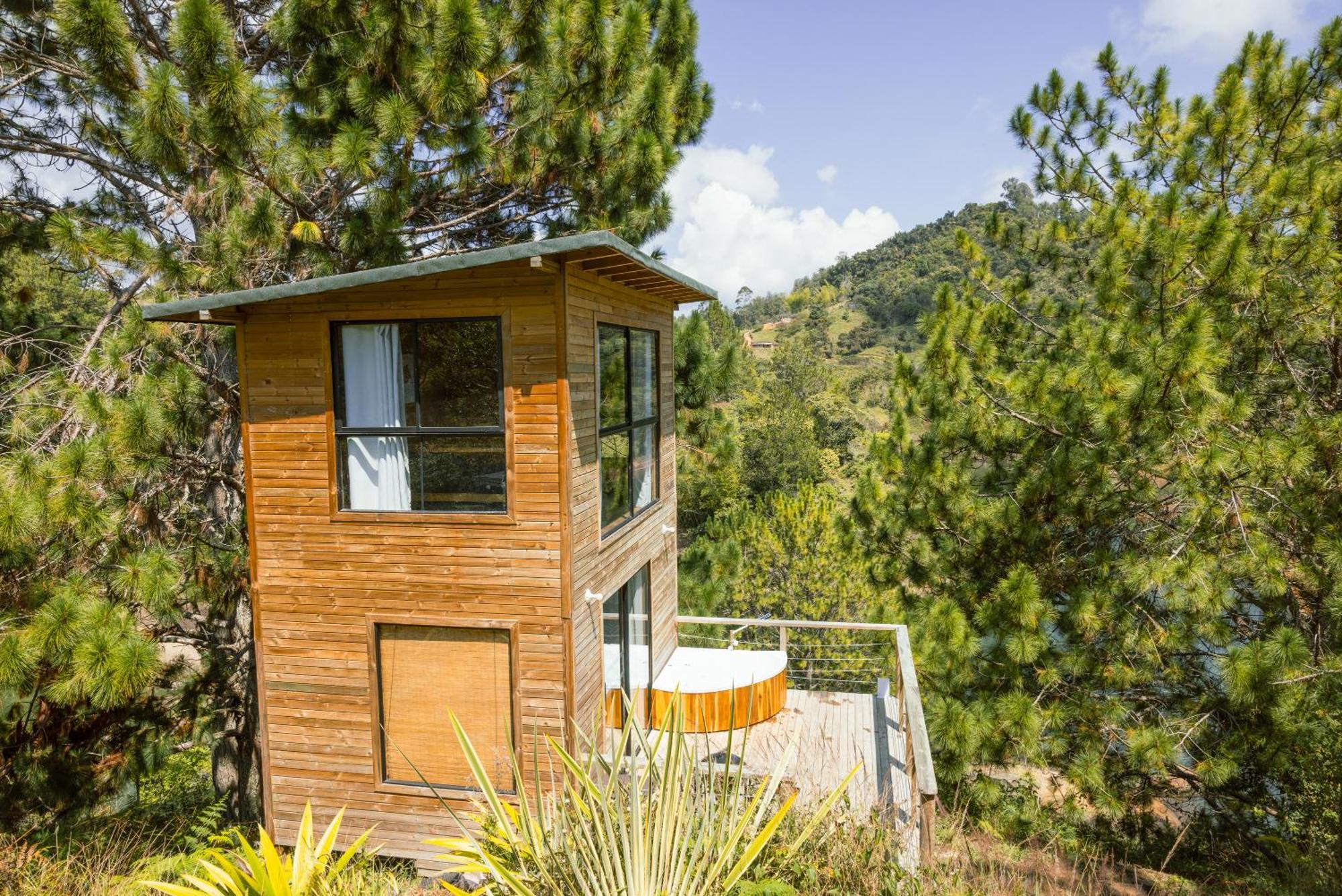 Cabanas Refugio Himalaya Guatapé Exteriör bild