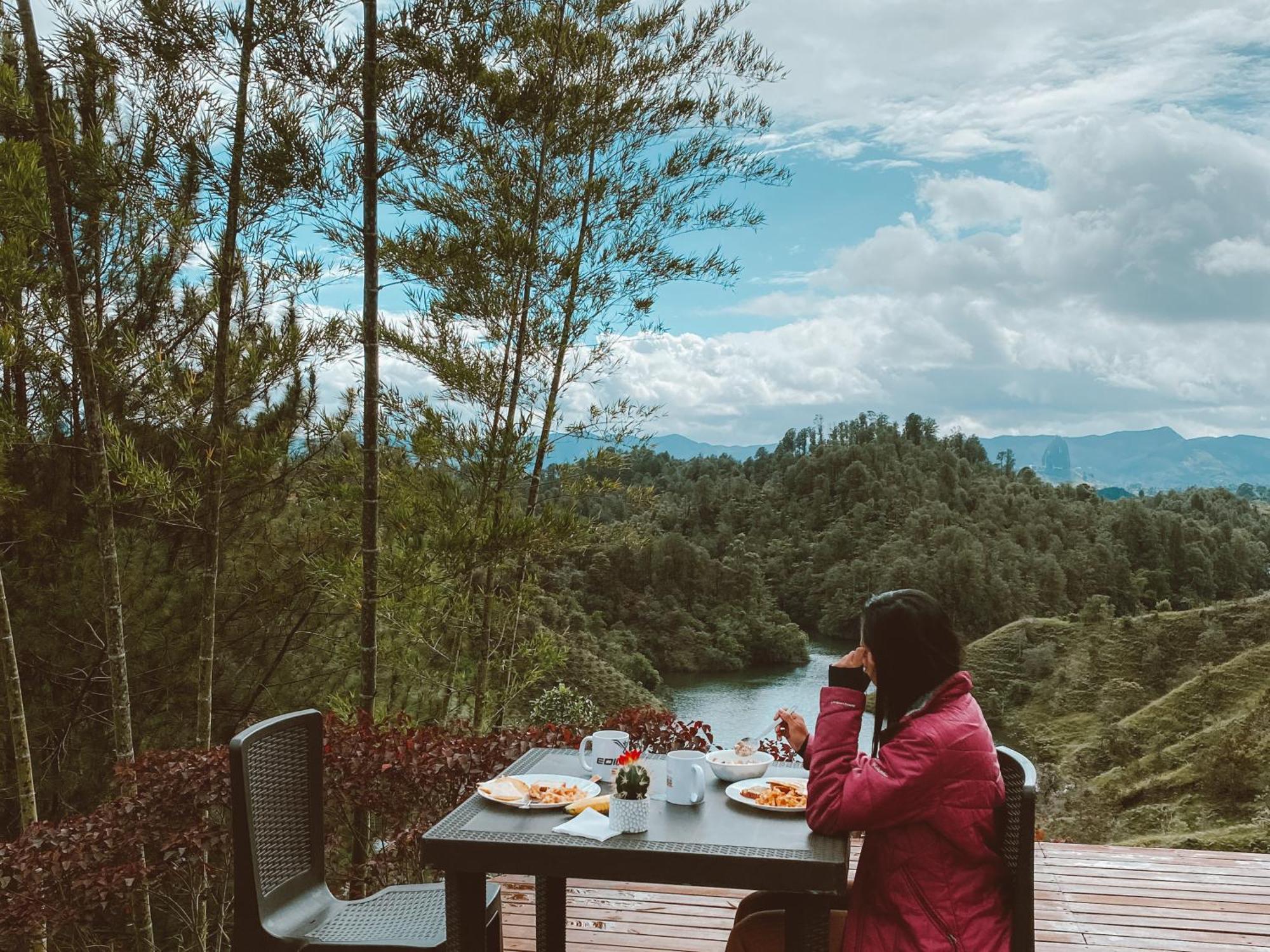 Cabanas Refugio Himalaya Guatapé Exteriör bild