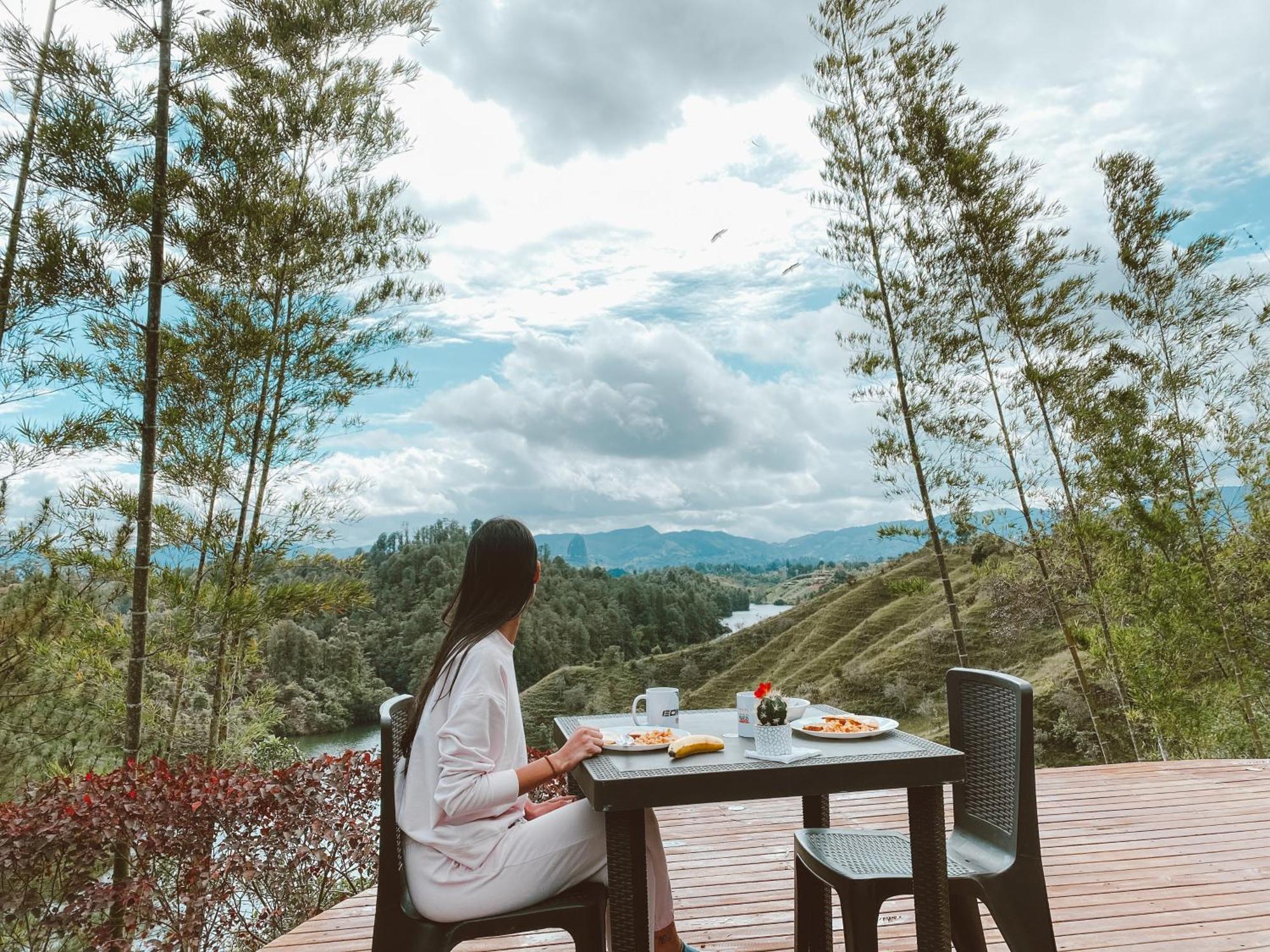 Cabanas Refugio Himalaya Guatapé Exteriör bild